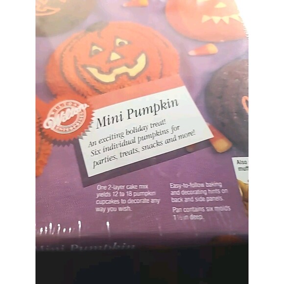 Factory Sealed Set Of 2 WILTON Vintage 1989 Mini Pumpkins Cake Pan Halloween - Picture 4 of 7